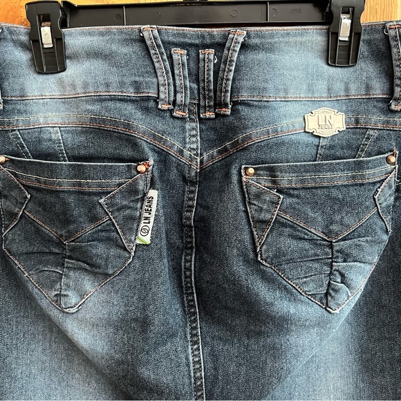 LN Jeans Faded Black Wash Pencil Skirt - Picture 8 of 14